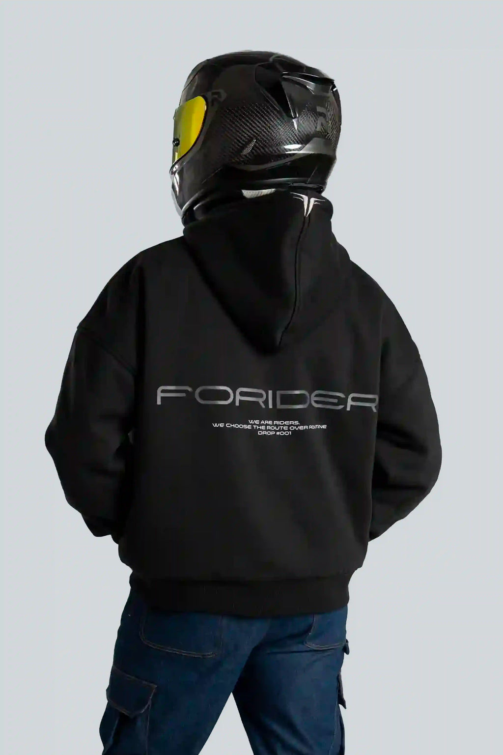 Sudadera con protecciones "NOT A ROUTINE" Negra